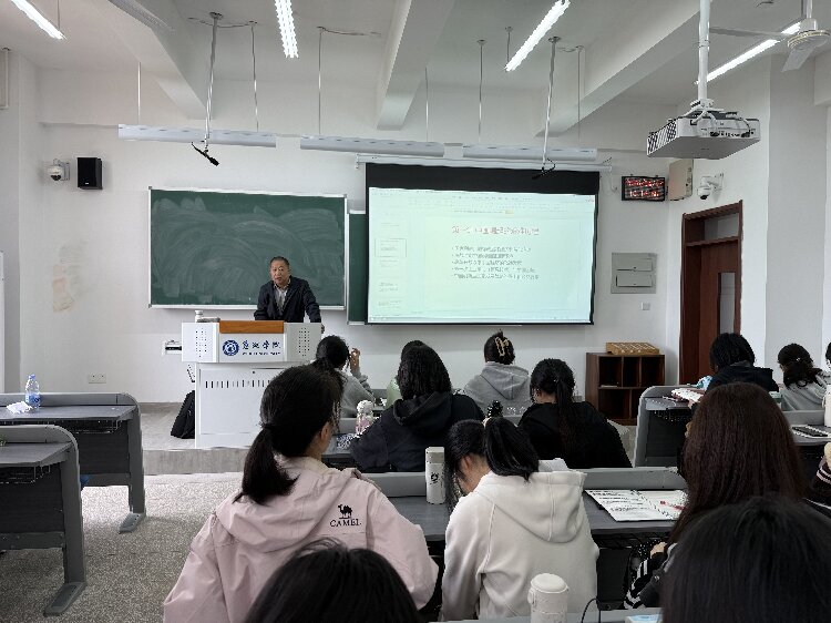 刘虎明公开课照片5.jpg