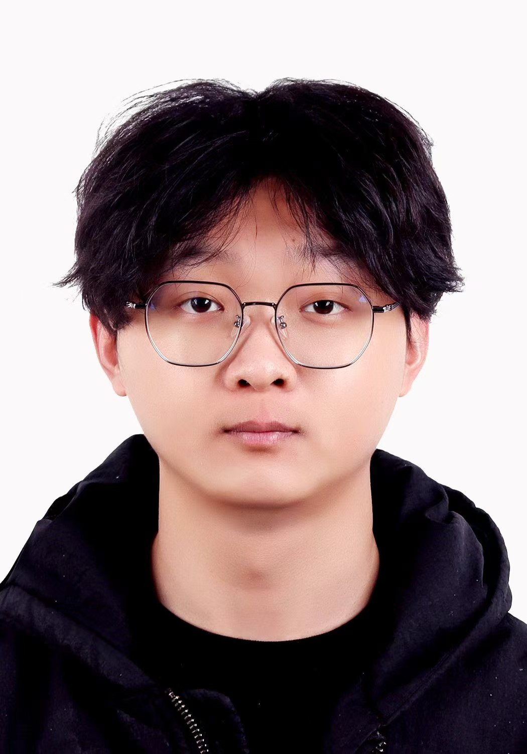 1779845069539194.jpg 李伟奇.jpg